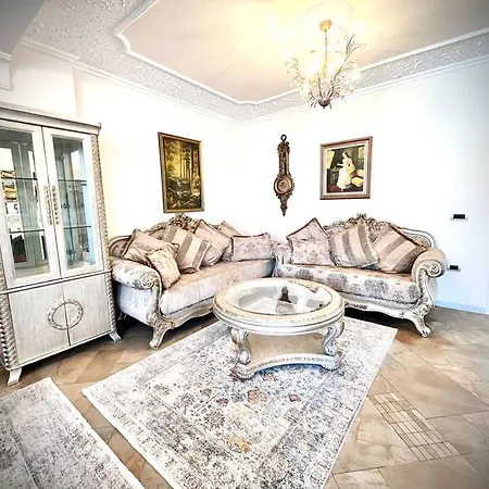 Penthouse City Center - 3 Min From Main Square Apartman *